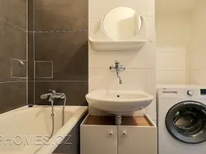 Pronájem bytu 3+1, Praha - Vinohrady, Slezská, 100 m2