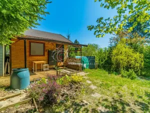 Pronájem chaty, Kralupy nad Vltavou - Mikovice, U Studánky, 15 m2