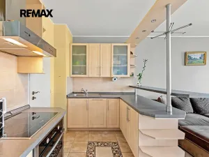 Prodej bytu 2+kk, Praha - Letňany, Bechlínská, 59 m2