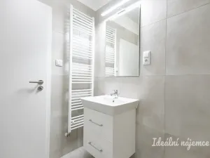 Pronájem bytu 1+kk, Praha - Vysočany, Gerstelova, 33 m2