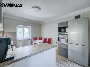 Prodej rodinného domu, Hrob, 258 m2
