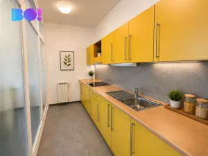 Pronájem kanceláře, Brno, Roubalova, 300 m2