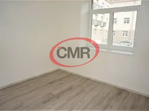 Pronájem bytu 2+kk, Milovice, Slepá, 33 m2