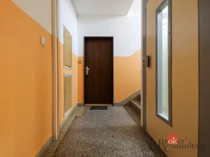 Prodej bytu 3+1, Plzeň - Skvrňany, Pecháčkova, 74 m2