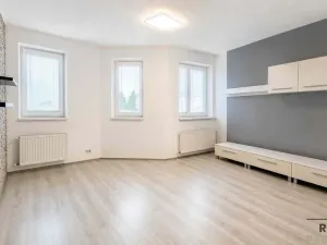 Prodej bytu 2+kk, Kuřim, Dlouhá, 56 m2