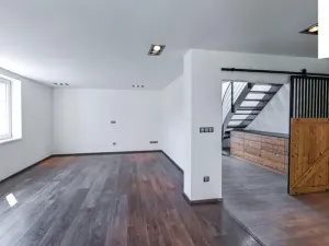 Prodej rodinného domu, Ostrov, 211 m2