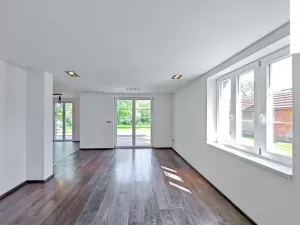 Prodej rodinného domu, Ostrov, 211 m2