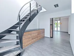 Prodej rodinného domu, Ostrov, 211 m2