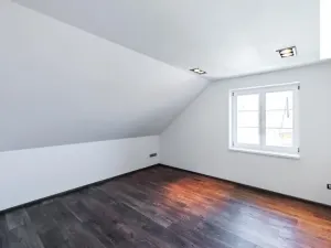Prodej rodinného domu, Ostrov, 211 m2