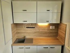 Pronájem bytu 2+1, Praha - Strašnice, Krupská, 46 m2
