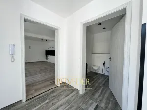 Pronájem bytu 2+kk, Teplice, Masarykova třída, 74 m2