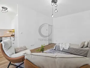 Prodej bytu 1+kk, Praha - Holešovice, Tovární, 34 m2