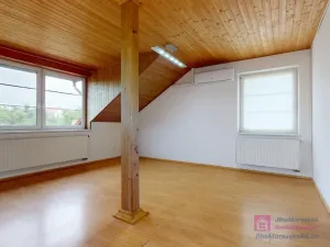 Pronájem bytu 5+1, Vracov, náměstí Míru, 233 m2