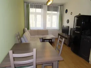 Pronájem bytu 2+kk, Praha - Vinohrady, Rybalkova, 37 m2