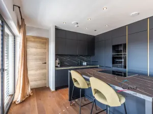 Prodej rodinného domu, Praha, Wiesenthalova, 151 m2