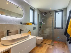 Prodej rodinného domu, Praha, Wiesenthalova, 151 m2