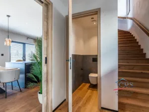 Prodej rodinného domu, Praha, Wiesenthalova, 151 m2