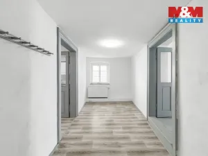 Pronájem bytu 2+1, Velvary, Chržínská, 62 m2