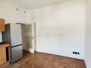 Pronájem bytu 2+kk, České Budějovice - České Budějovice 6, Nádražní, 32 m2