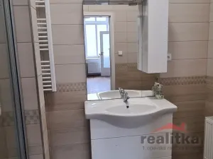 Pronájem bytu 2+1, Opava - Město, Ostrožná, 70 m2