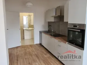 Pronájem bytu 2+1, Opava - Město, Ostrožná, 70 m2
