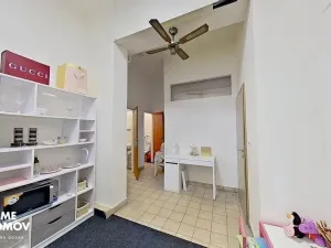 Pronájem obchodního prostoru, Zlín, Sadová, 77 m2