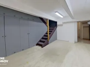 Pronájem obchodního prostoru, Zlín, Sadová, 77 m2