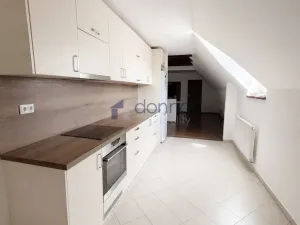 Pronájem bytu 3+kk, Praha, Kutnohorská, 95 m2