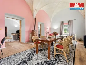 Prodej historického objektu, Mšené-lázně, Školní, 1075 m2