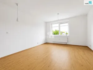 Pronájem bytu 2+kk, Pardubice - Svítkov, Dubová, 45 m2