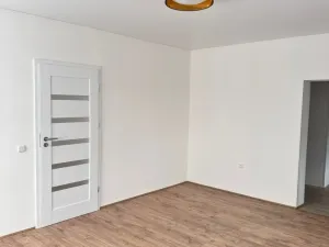 Pronájem bytu 2+1, Chlumec nad Cidlinou - Chlumec nad Cidlinou II, Nábřeží Julia Fučíka, 60 m2
