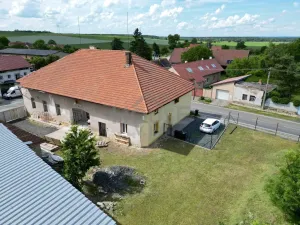 Prodej rodinného domu, Hořany, 452 m2