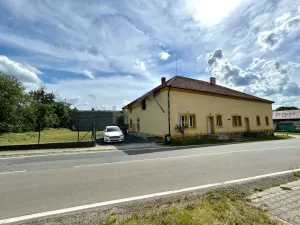 Prodej rodinného domu, Hořany, 452 m2