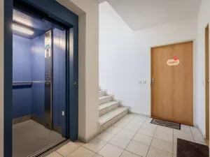 Pronájem bytu 2+kk, Odolena Voda, Nad Štolami, 84 m2
