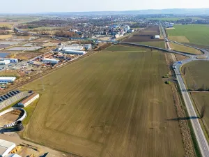 Prodej komerčního pozemku, Opava, 39508 m2