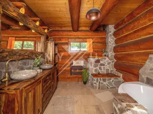 Prodej rodinného domu, Křešín, 284 m2
