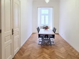Pronájem kanceláře, Praha - Karlín, Sokolovská, 49 m2