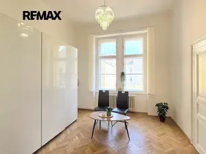 Pronájem kanceláře, Praha - Karlín, Sokolovská, 49 m2