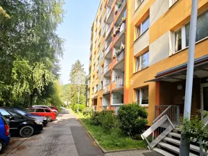 Prodej bytu 2+1, Děčín - Děčín IX-Bynov, Na Pěšině, 65 m2