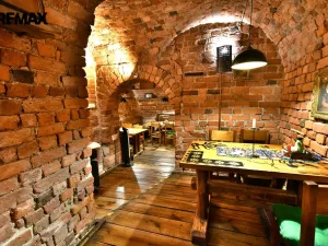 Prodej restaurace, Hradec Králové, Velké náměstí, 350 m2