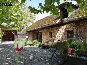 Prodej rodinného domu, Dolany - Véska, 382 m2
