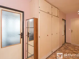 Pronájem bytu 3+1, Neratovice, nám. Republiky, 72 m2
