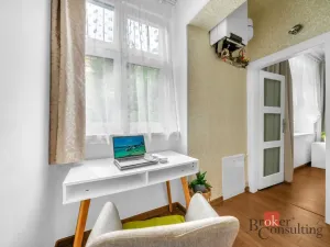 Prodej bytu 1+kk, Praha - Bubeneč, N. A. Někrasova, 49 m2