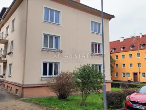 Pronájem bytu 2+1, Karlovy Vary, Moskevská, 85 m2
