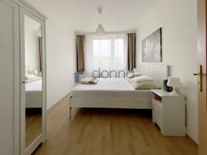 Pronájem bytu 2+kk, Praha, Ovčí hájek, 45 m2