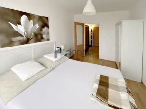 Pronájem bytu 2+kk, Praha, Ovčí hájek, 45 m2