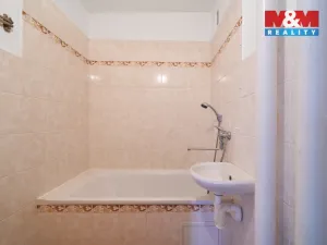 Prodej bytu 3+kk, Broumov - Olivětín, Dukelská, 49 m2