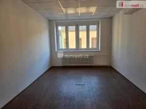 Pronájem kanceláře, Frenštát pod Radhoštěm, Horní, 250 m2