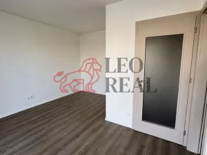 Pronájem bytu 2+kk, Praha - Černý Most, Arnošta Valenty, 41 m2