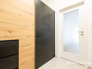 Pronájem bytu 1+kk, Praha - Vysočany, Gerstelova, 37 m2
